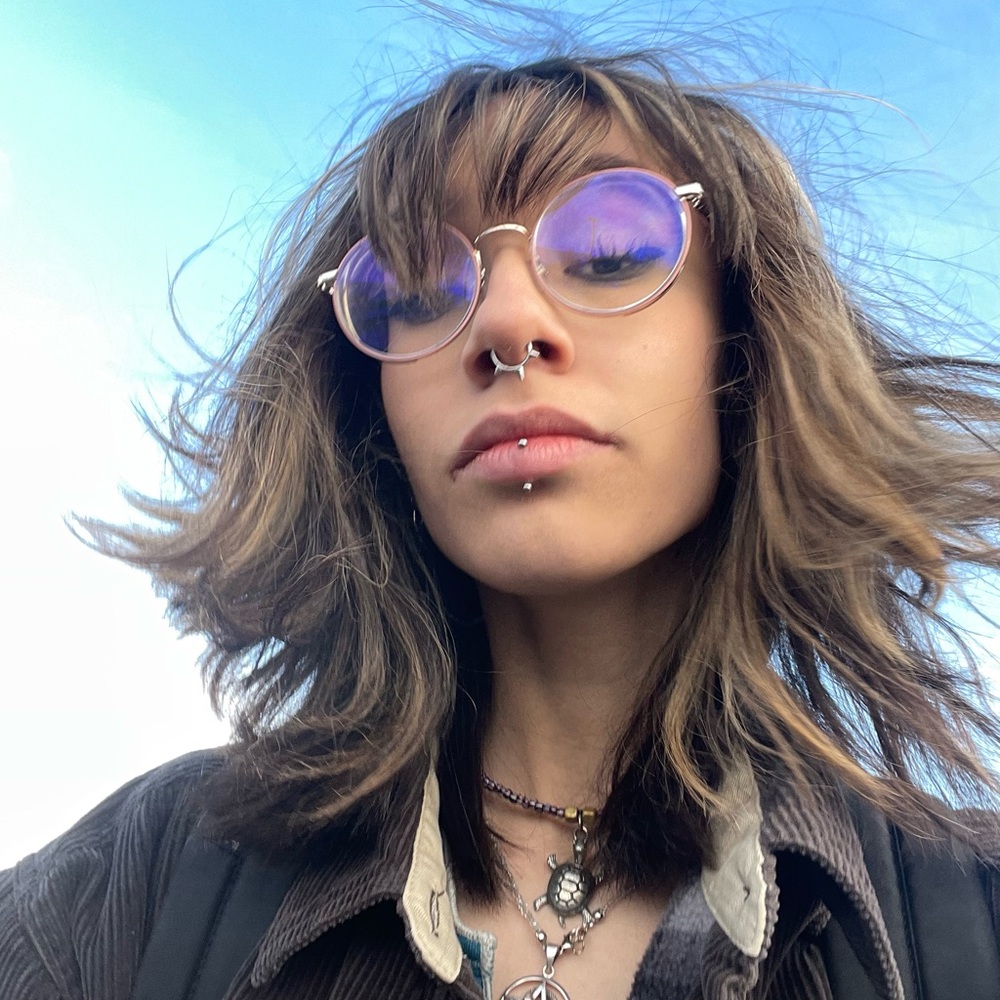Meet your Posher, Ilyana